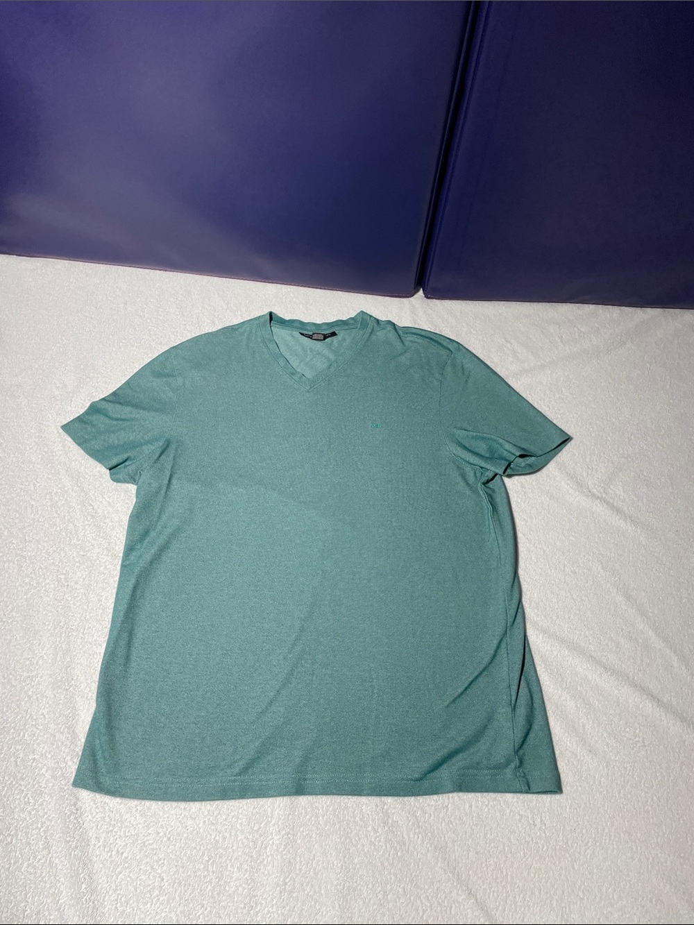 Michael Kors Men's V-Neck Short Sleeve Tee in Teal Green